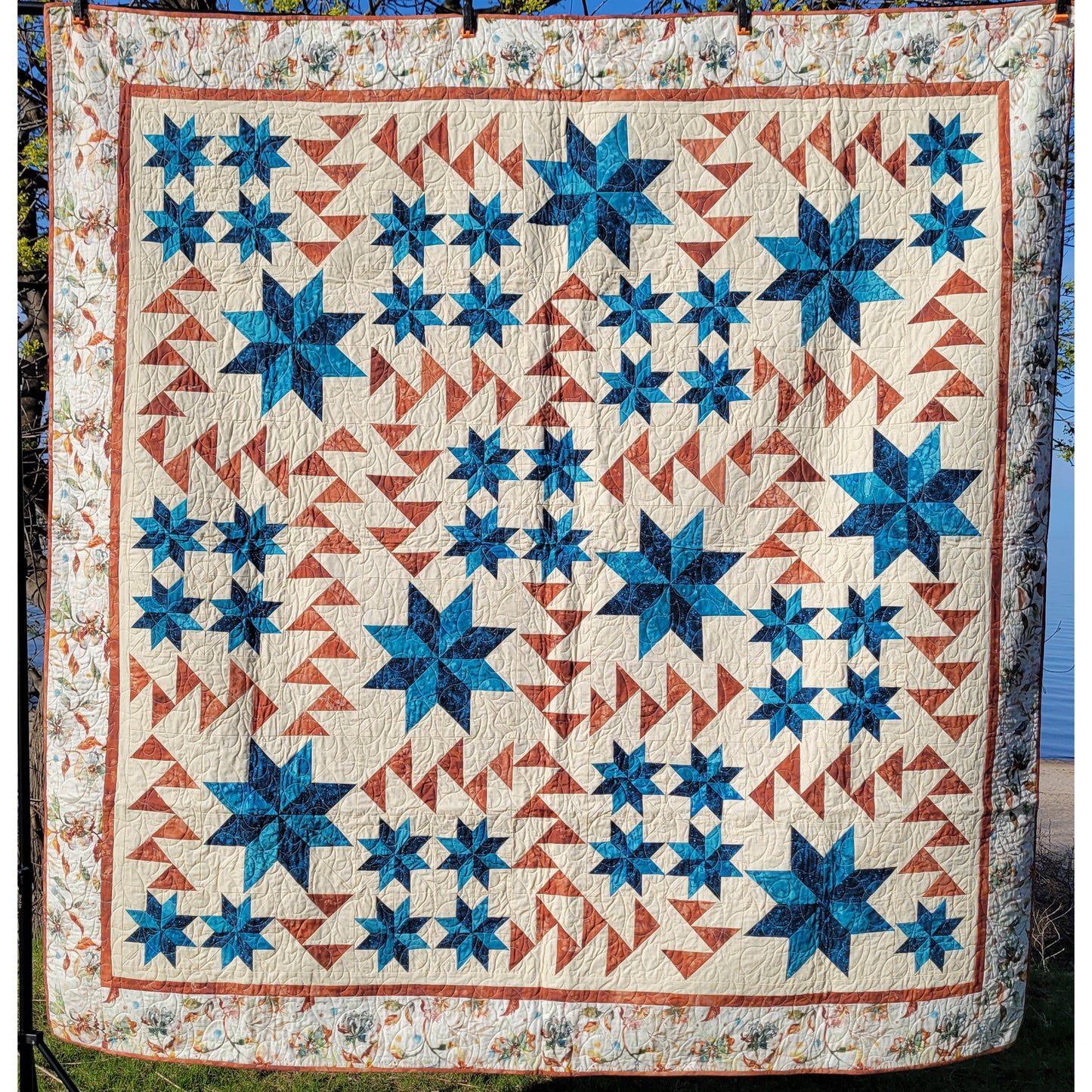 Goose Tracks quilt is a combination of Migrating Geese and Lemoyne Stars.
