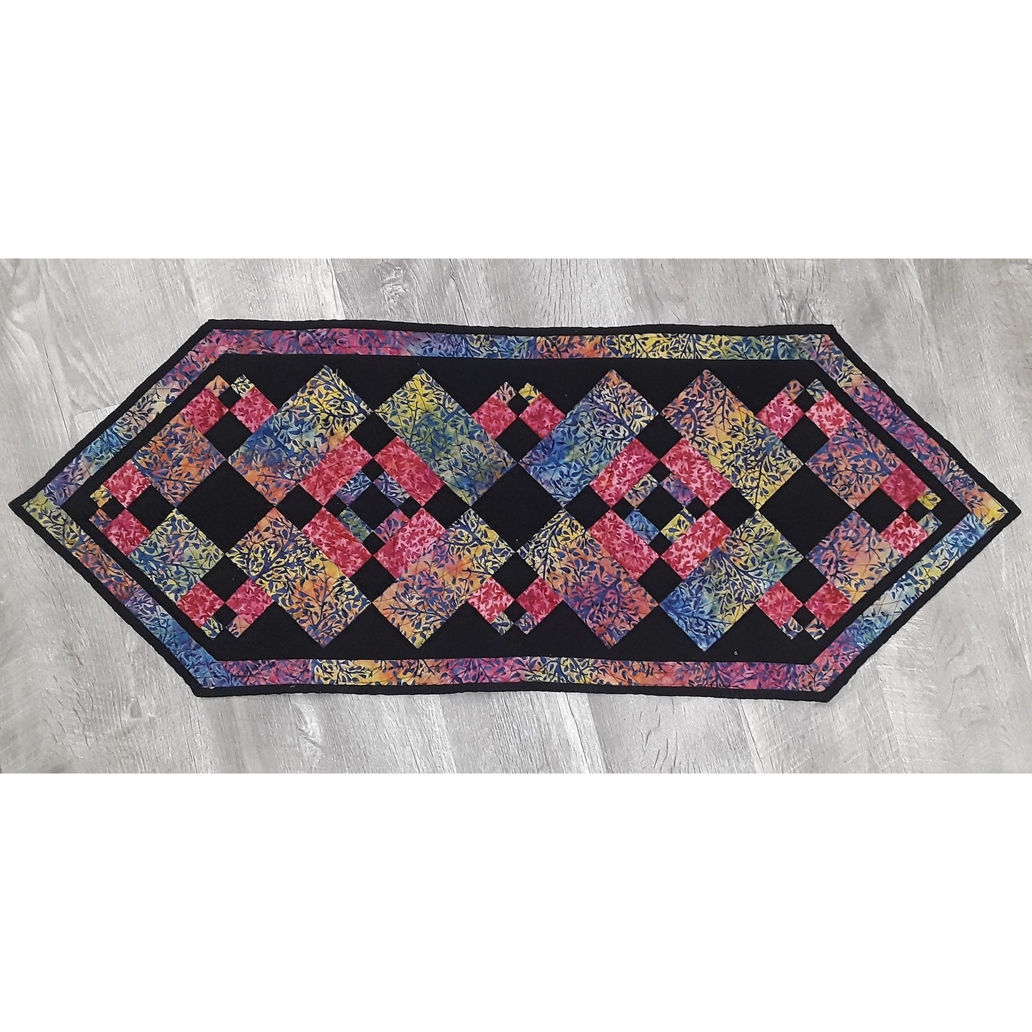 Receding Tablerunner PVQ-042e - Downloadable Pattern