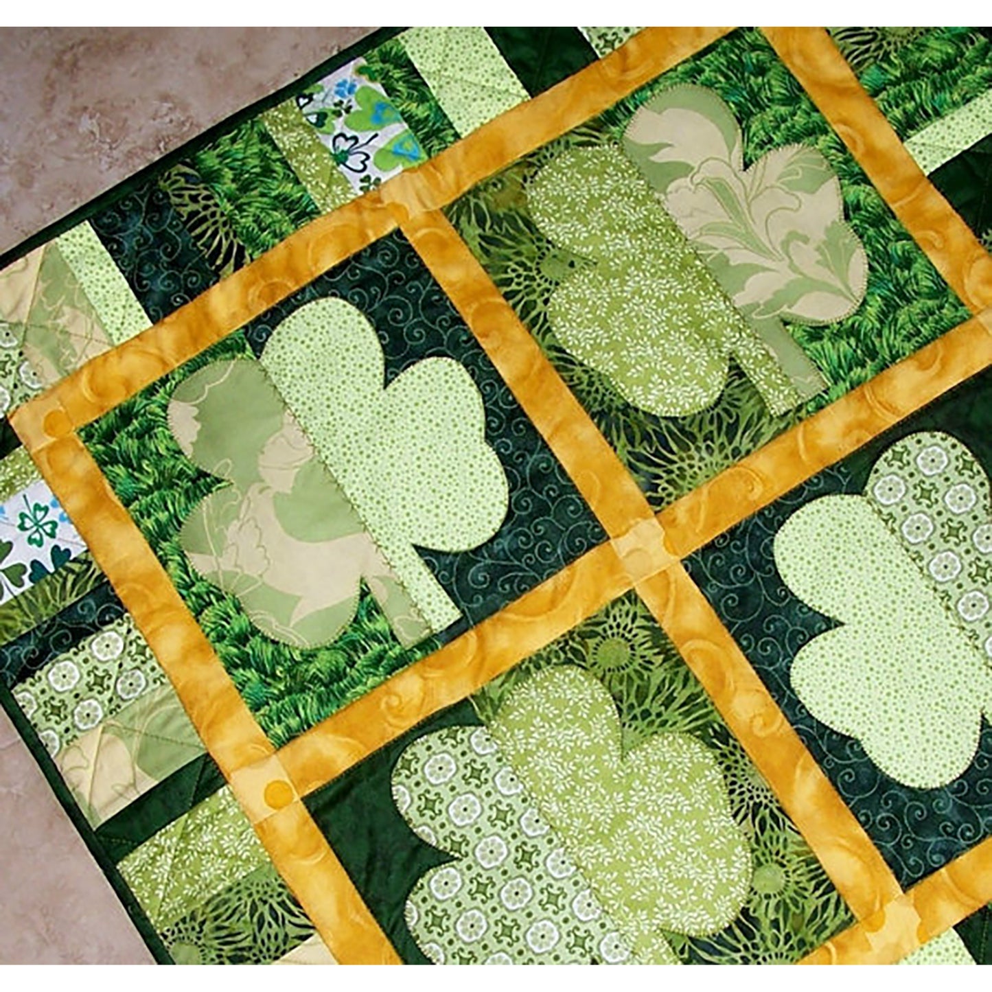 Shamrocks Quilt QBE-105e - Downloadable Pattern