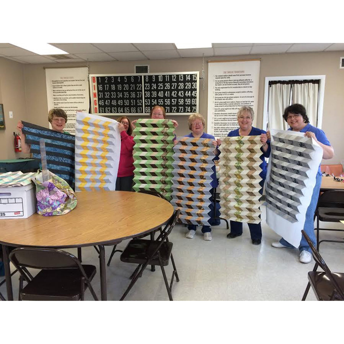 Crinkle-Cut Table Runner Pattern SE-103 - Paper Pattern