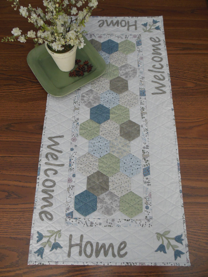 Welcome Home Table Runner Pattern HHQ-7401w - Wholesale Product
