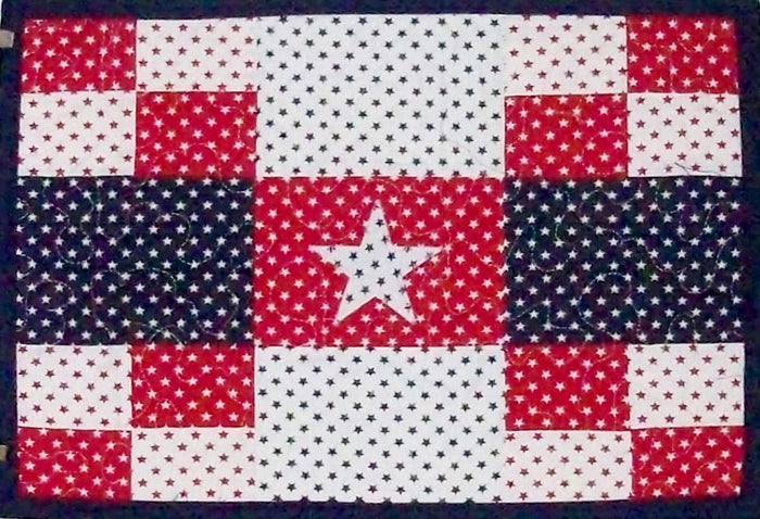 "Star"ing Four Fat Quarters Quarters Quilt Pattern AV-163 - Paper Pattern