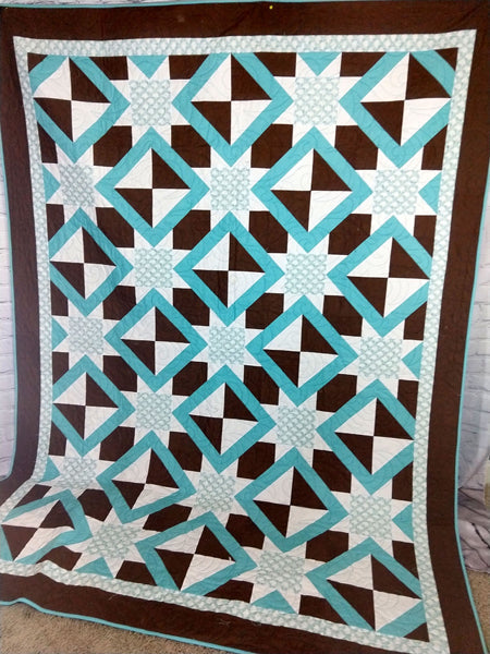Maddie Quilt Pattern BL2-164 - Paper Pattern