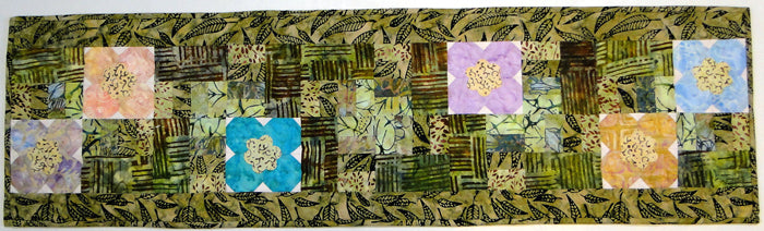 Scrappy Posie Patch Quilt Pattern CTG-178 - Paper Pattern