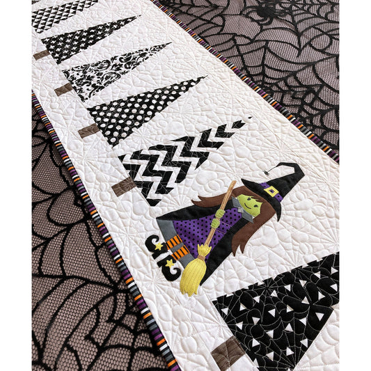 Little Witch Table Runner AQ-127e - Downloadable Pattern