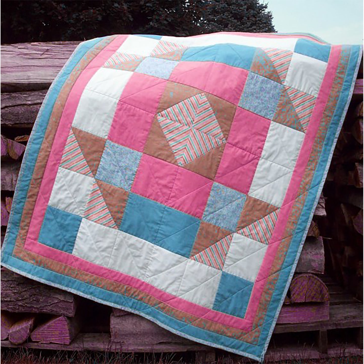 Right Triangle Quilt Pattern AV-120 - Paper Pattern