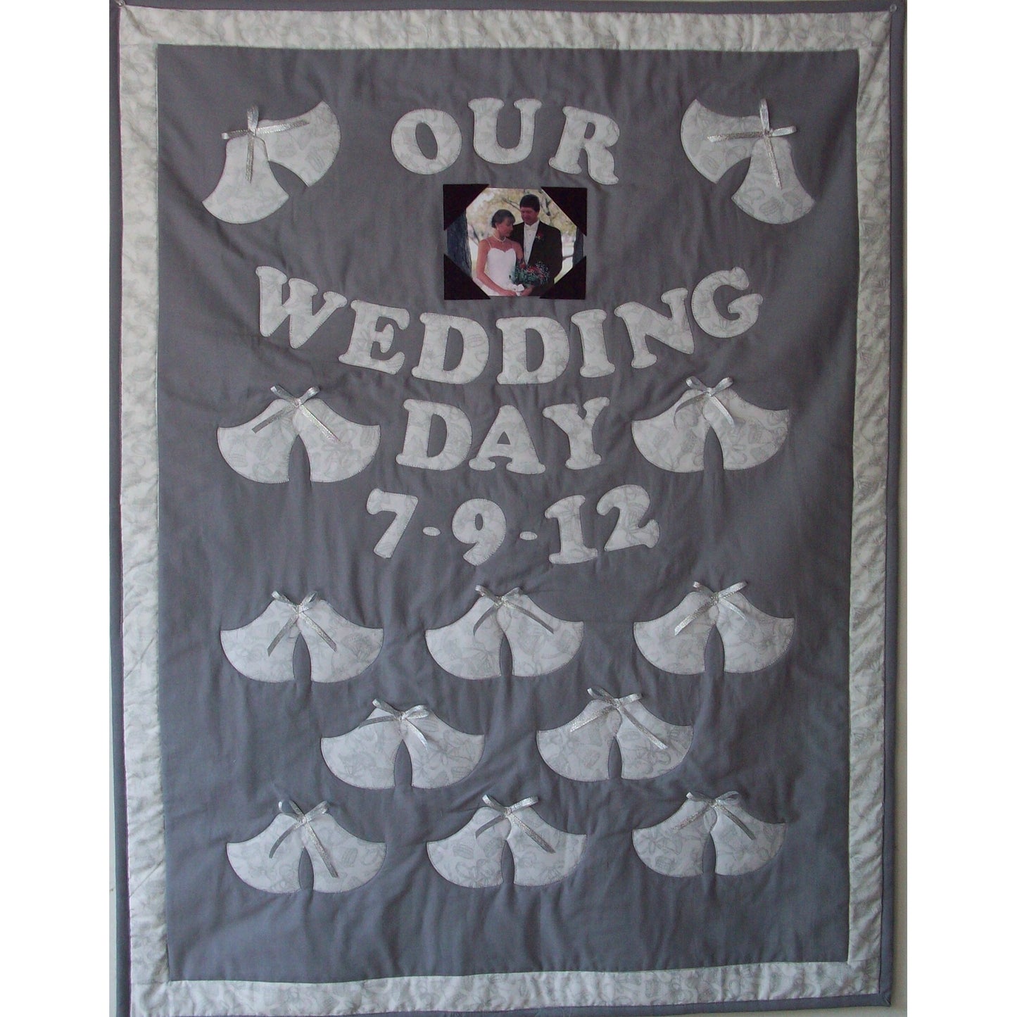 Wedding Bells Signature Wall Hanging AV-121e - Downloadable Pattern