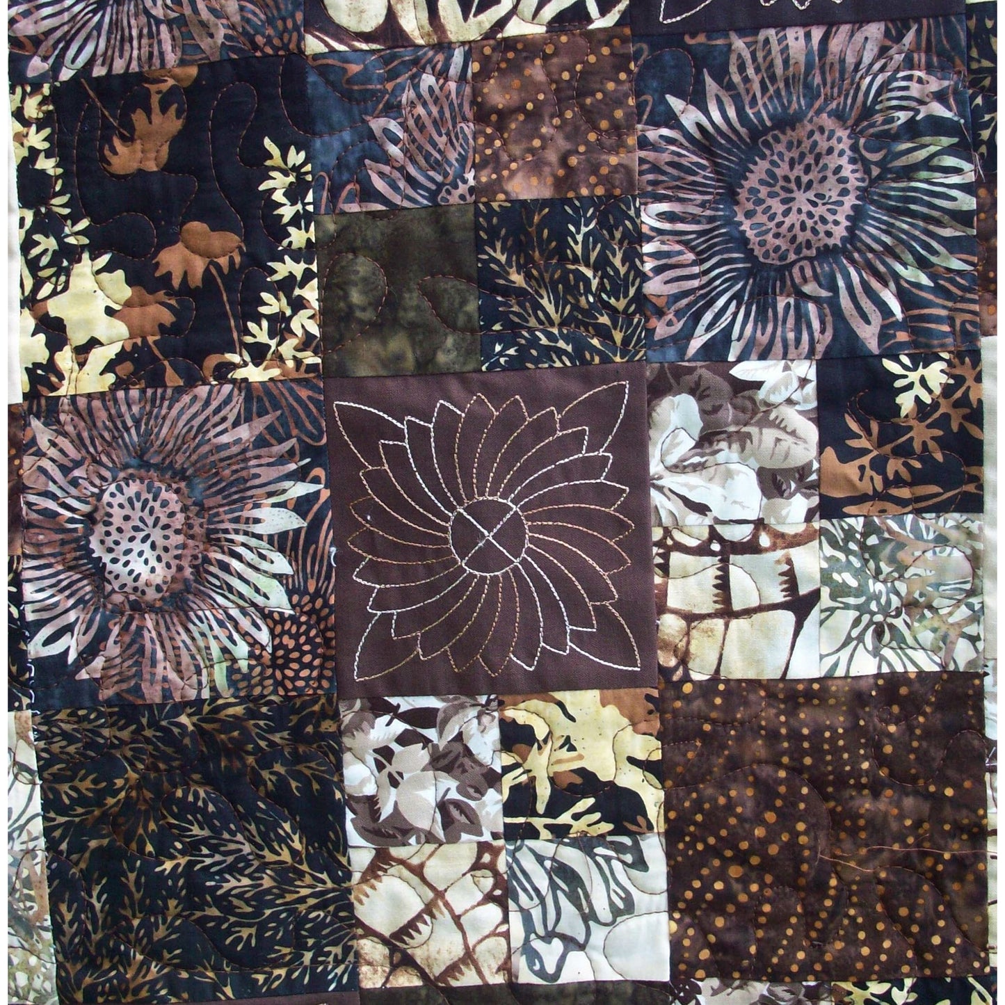Chocolate Sunflowers Quilt AV-123e - Downloadable Pattern