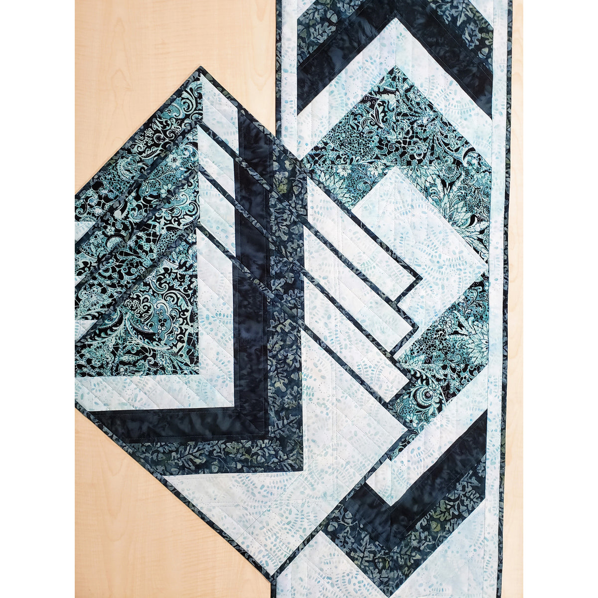 Echo Point Placemat and Runner Set CQD-9238e - Downloadable Pattern ...