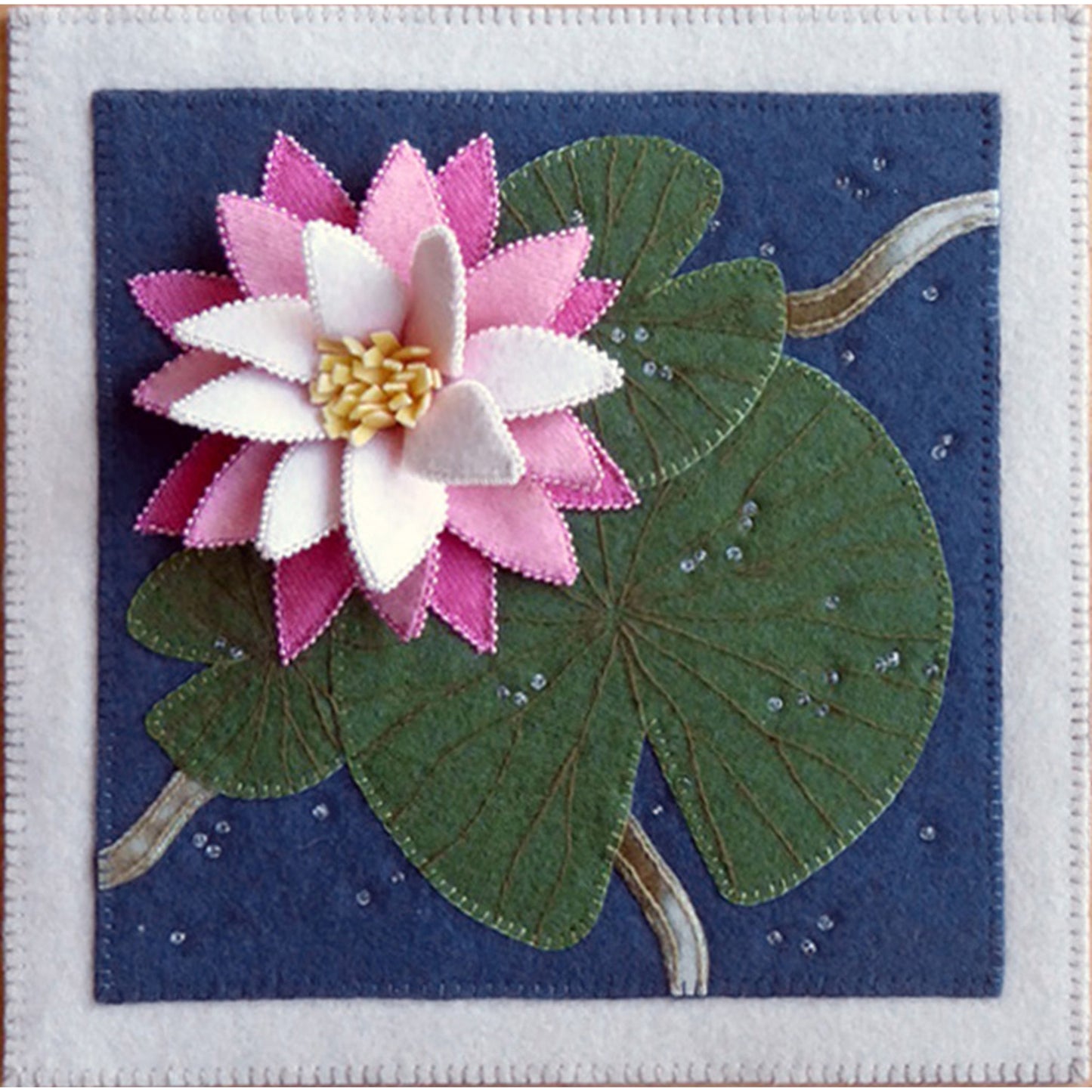 Waterlily Table Mat or Mug Rug DBM-041e - Downloadable Pattern