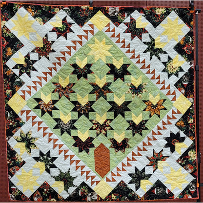 image of the fun O Tannenbaum quilt.