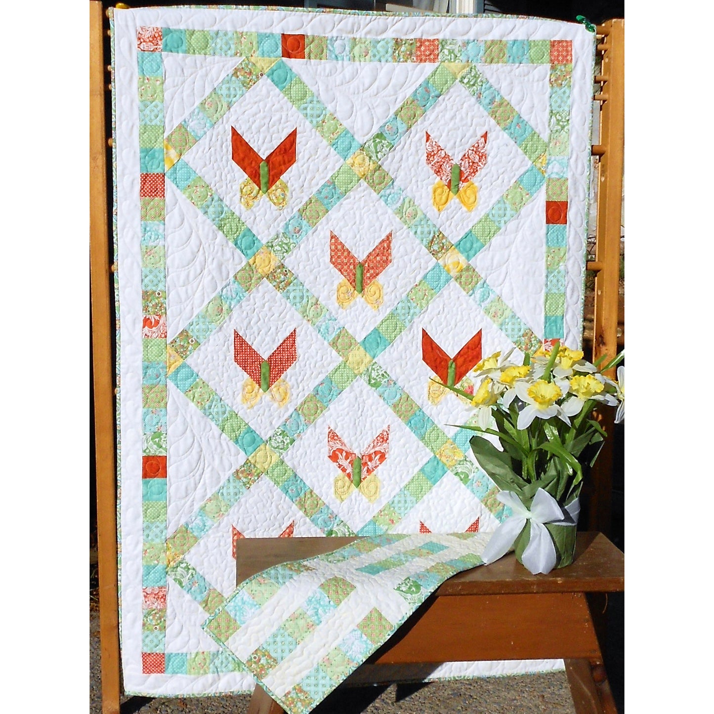 Petit Papillon Quilt and Table Runner LLD-047e - Downloadable Pattern