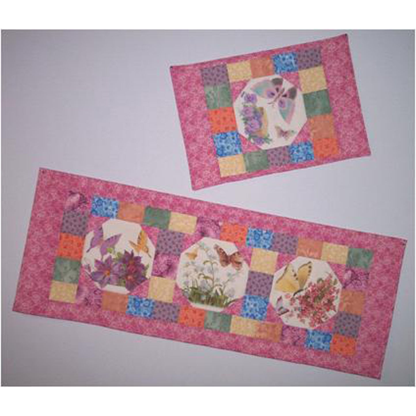 Panel Placemats & Table Runner Quilt Pattern NDD-113 - Paper Pattern