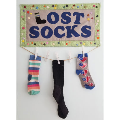 Lost Socks Wall Hanging Pattern NDD-201 - Paper Pattern