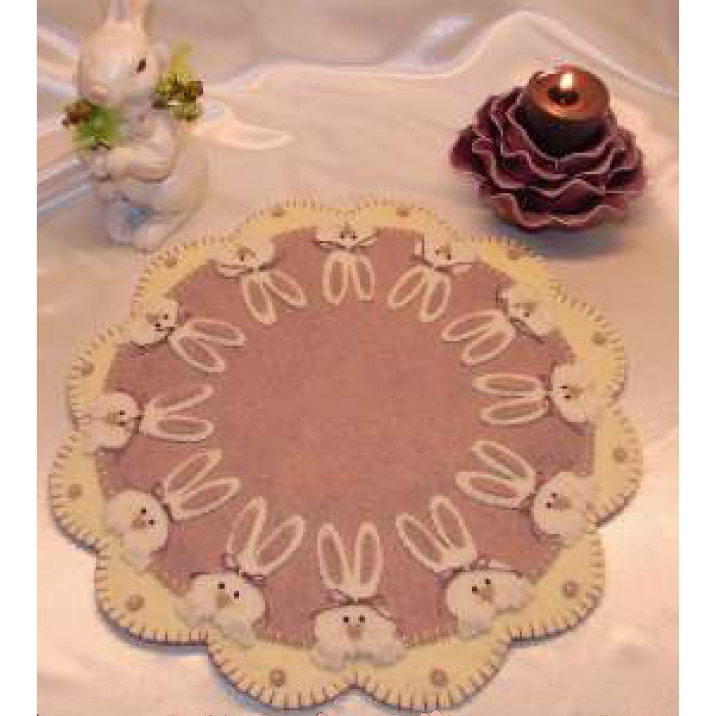 Peek A Boo Bunnies Penny Rug Candle Mat Pattern PLP-143 - Paper Pattern