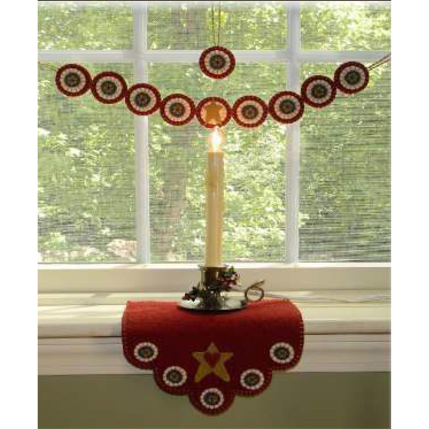 America! Patriotic Windowsill Mat, Garland & Shade Pull/Ornie Pattern PLP-147 - Paper Pattern