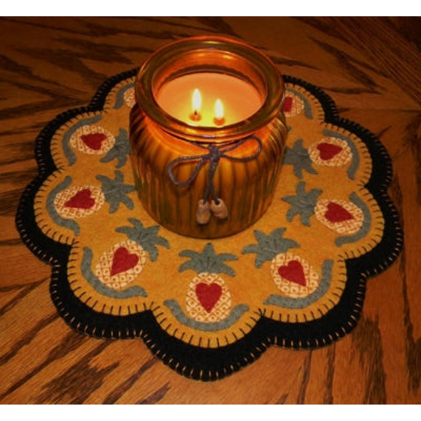 Colonial Welcome Penny Rug Candle Mat PLP-158e - Downloadable Pattern