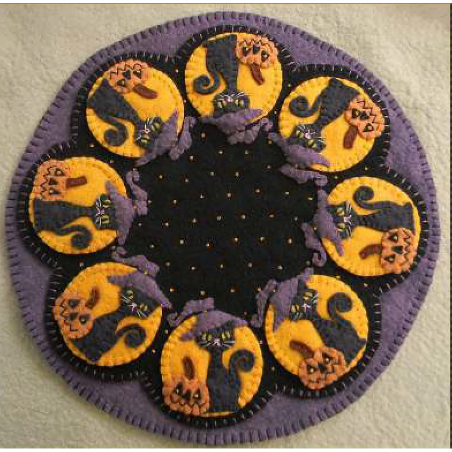 Spooky Halloween Penny Rug Candle Mat PLP-159e - Downloadable Pattern