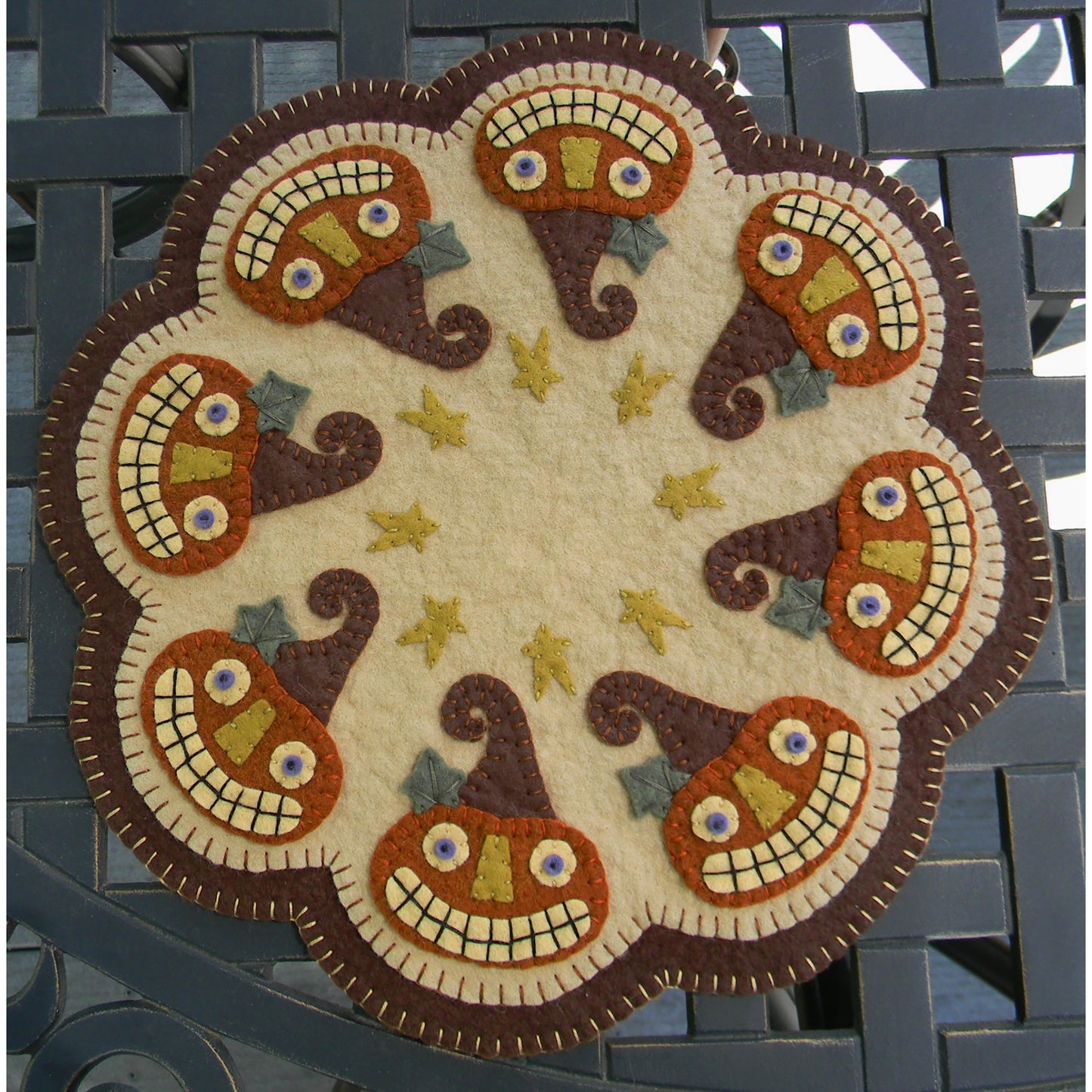 Boo! Halloween Penny Rug Candle Mat PLP-160e - Downloadable Pattern