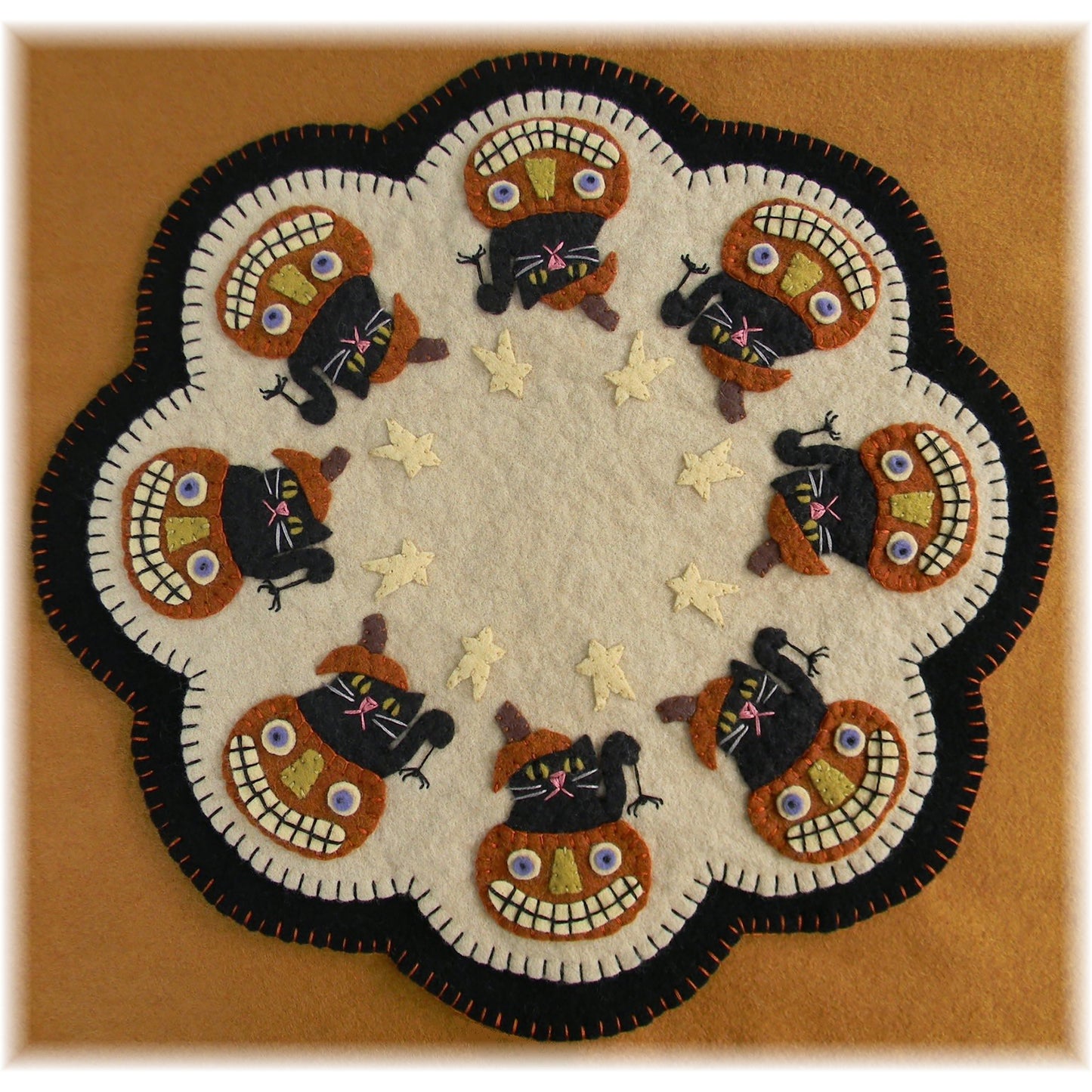 Boo! Halloween Penny Rug Candle Mat PLP-160e - Downloadable Pattern