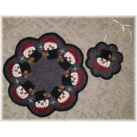 In the Meadow Candle Mat/Mini Mat Pattern PLP-202 - Paper Pattern