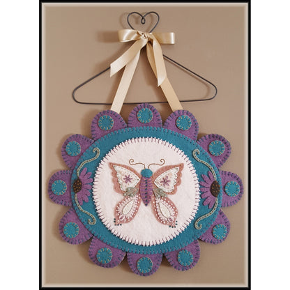 Butterfly Kisses Wall/Table Mat Pattern PLP-222 - Paper Pattern