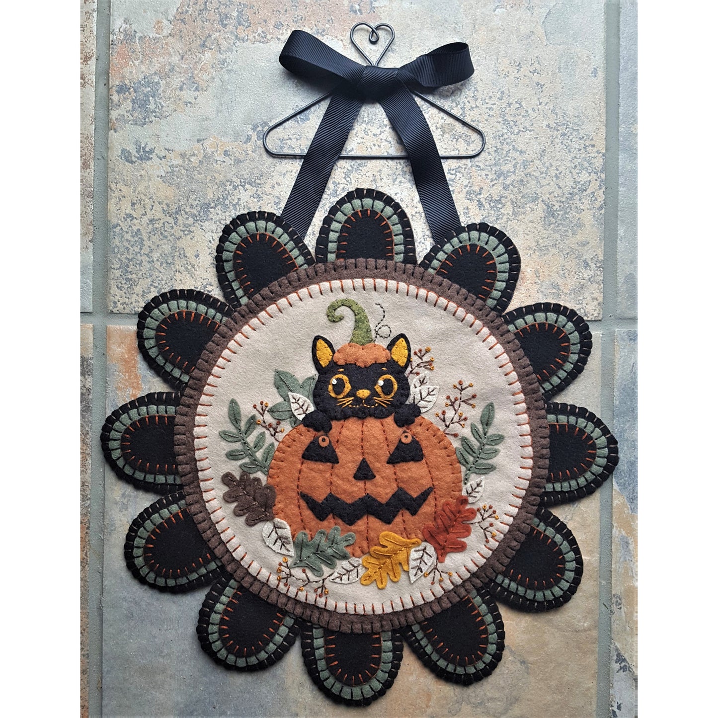 Peek A Boo Kitty Table Mat or Wall Hanging PLP-251e - Downloadable Pattern