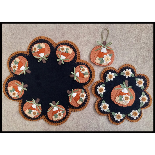 Pumpkin Party Mat and Ornament set PLP-285e - Downloadable Pattern