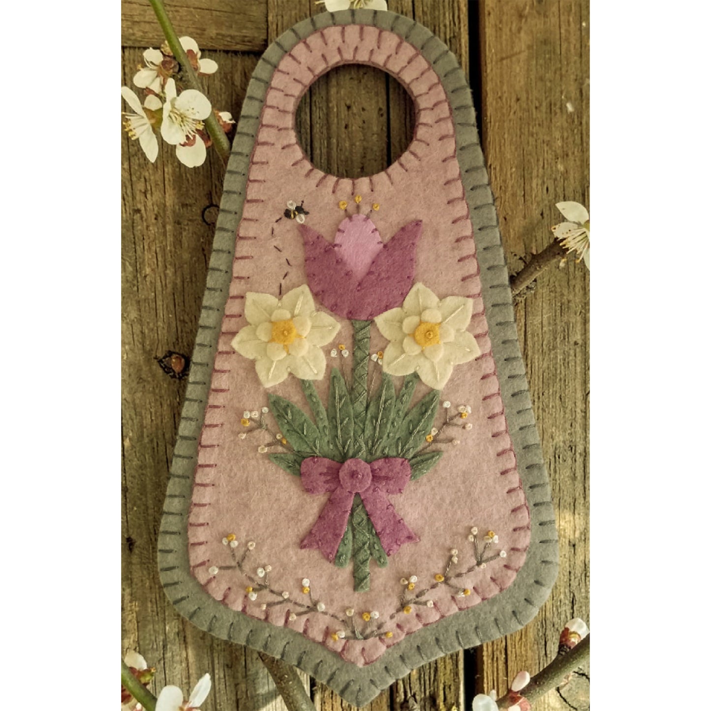From My Garden - Doorknob Hanger Pattern PLP-312 - Paper Pattern