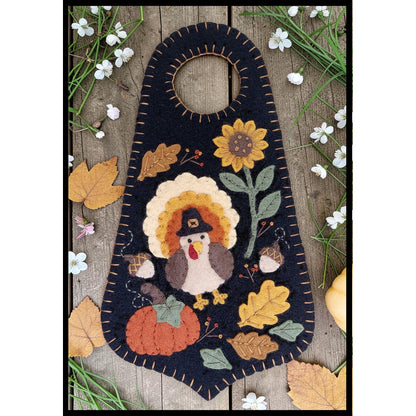 Thankful Doorknob Hanger Pattern PLP-318 - Paper Pattern