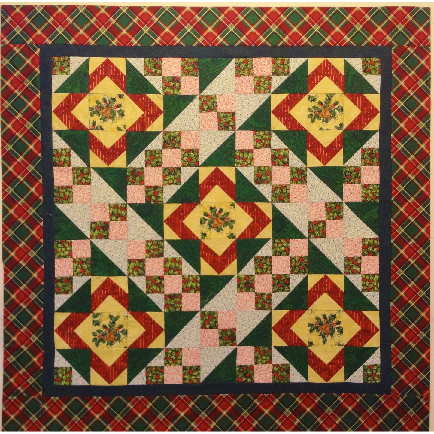 Christmas Peace Quilt PVQ-005e - Downloadable Pattern