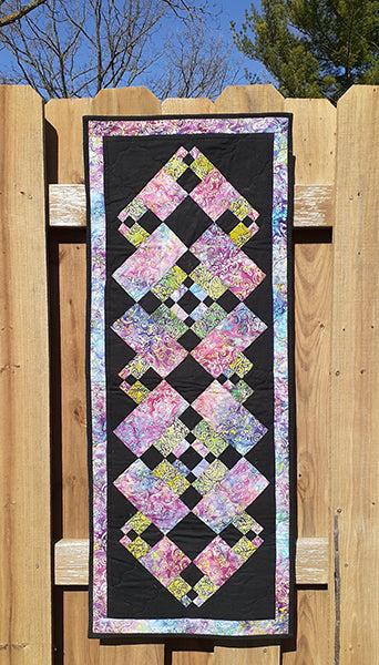 Receding Tablerunner PVQ-042e - Downloadable Pattern