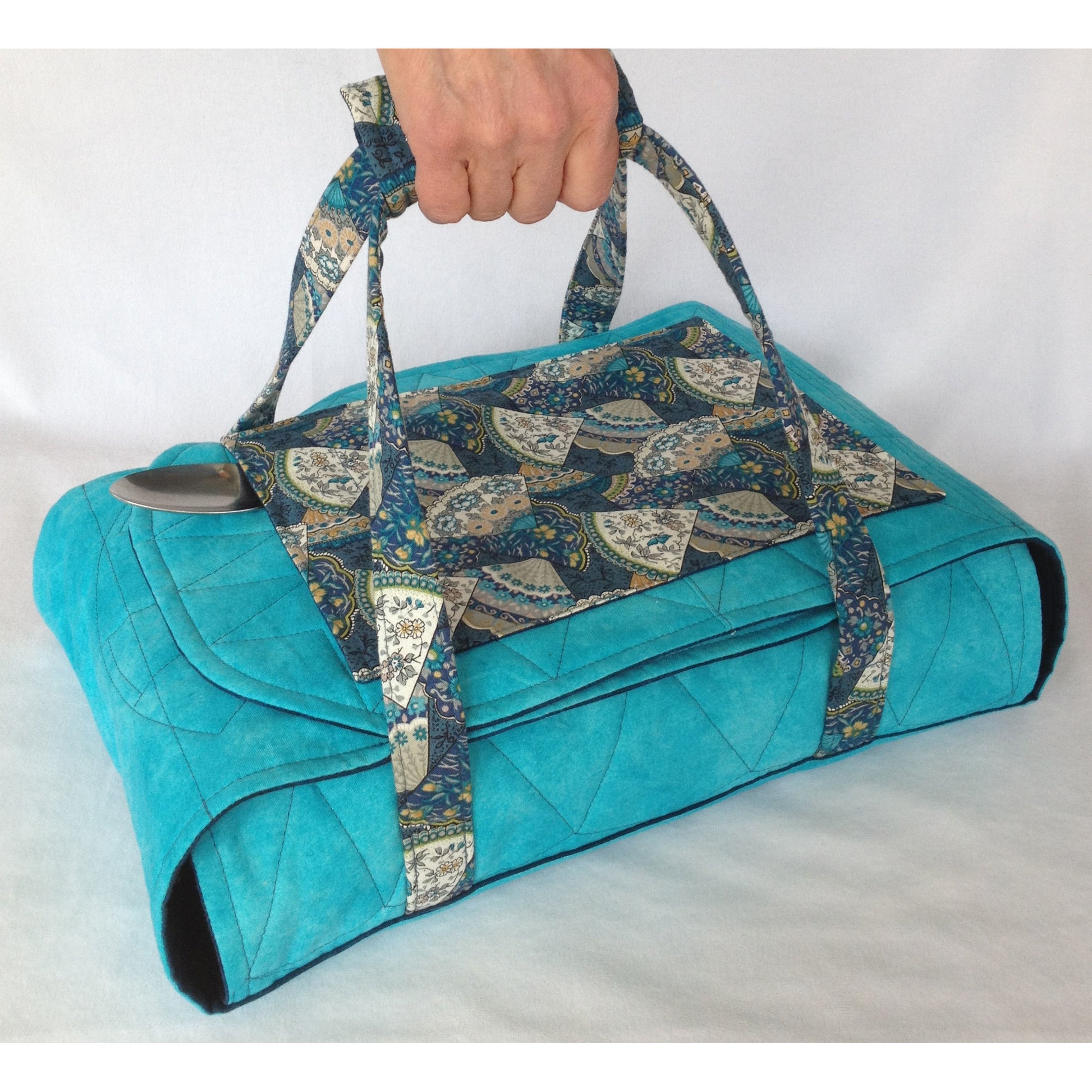 Wrap & Go Casserole Carrier Pattern SEW-101 (advanced beginner, accessory) – QuiltWoman.com wrap-go-casserole-carrier-pattern-sew-101-advanced-beginner-accessory-quiltwoman-com