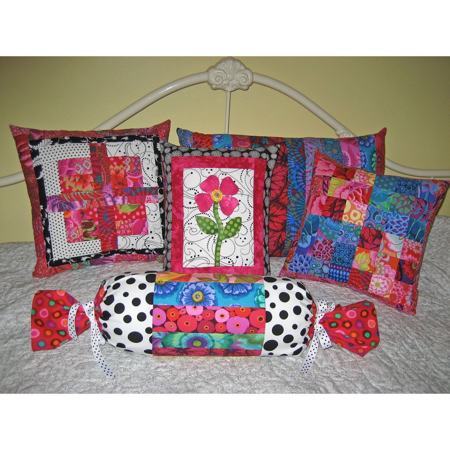 Just for Fun Pillow Pattern SM-126 - Paper Pattern