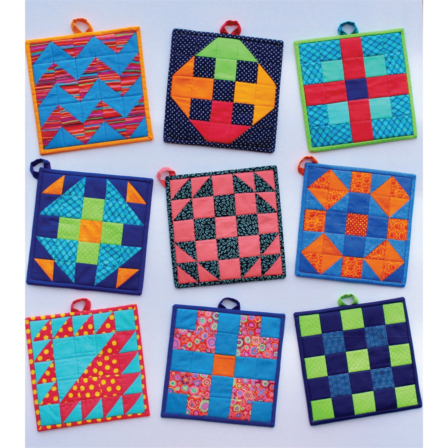 5-Patch Modern Potholder Pattern SP-218 - Paper Pattern