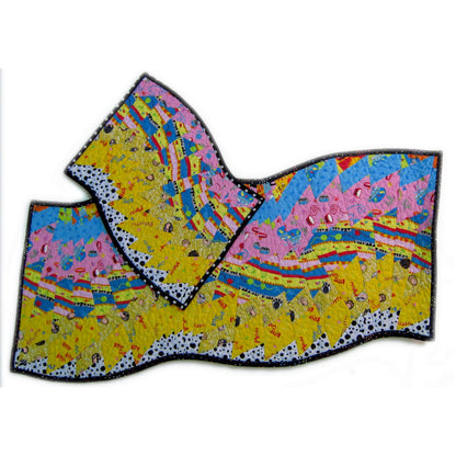 Swirling Table Runner on a Slant Pattern SQD-103 - Paper Pattern
