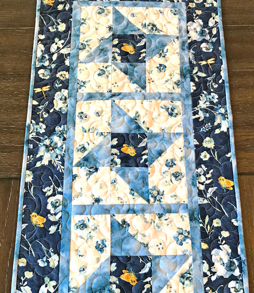 Friendship Star Table Runner CCQ-053e - Downloadable Pattern