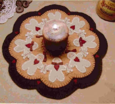 Gingerbread Family Penny Rug Candle Mat Pattern PLP-103 - Paper Pattern