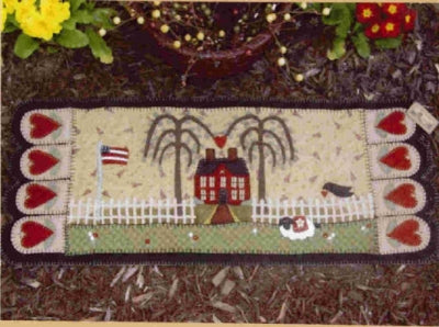 Prim House & Sheep Penny Rug Table Runner Pattern PLP-113 - Paper Pattern