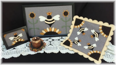 Her Majesty Candle Mat/Framed Mat Pattern PLP-182 - Paper Pattern