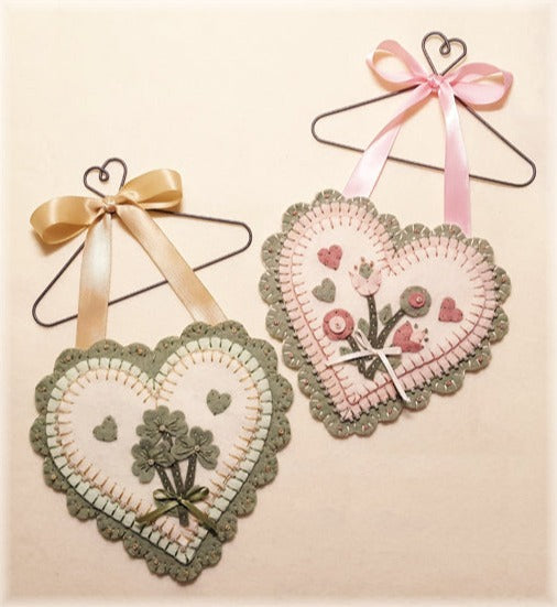 Sweet Hearts Mini Wall Hanging Pattern PLP-219 - Paper Pattern