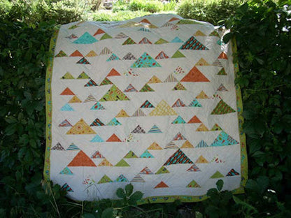 Mountain Retreat Quilt Pattern AEQ-37 - Paper Pattern