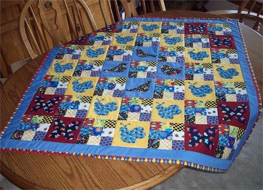 Birds, Bees and Butterflies Quilt and Placemat Pattern AV-113 - Paper Pattern