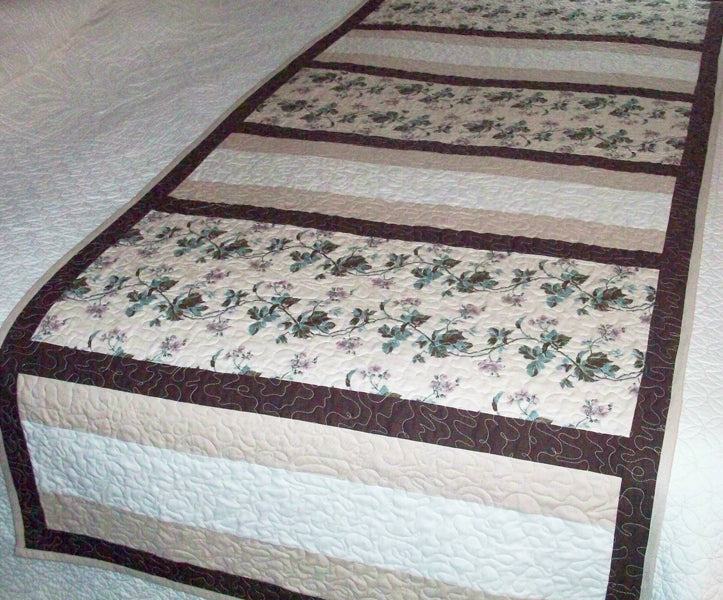 Fit for a King (or Queen) Bed Runner AV-139e - Downloadable Pattern