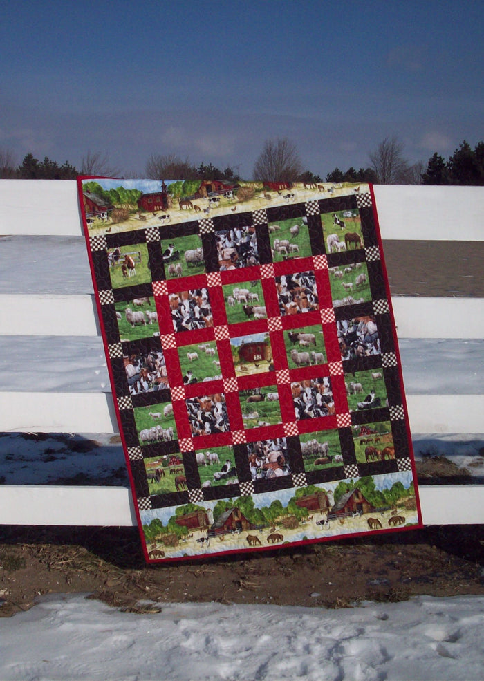 Down on the Farm Quilt Pattern AV-148 - Paper Pattern