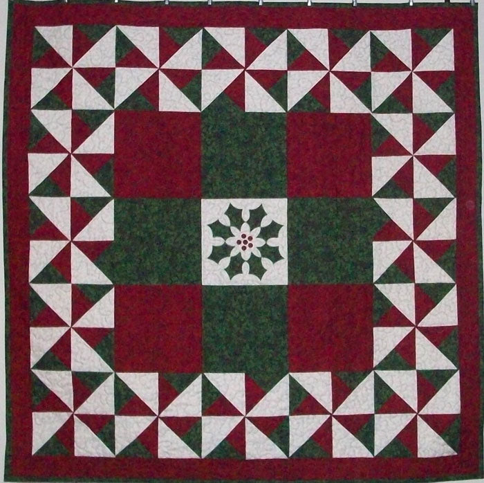 Holly Wreath with a Twist Quilt Pattern AV-161 - Paper Pattern