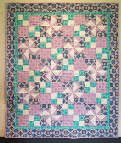 Flowing in the Breeze Quilt Pattern BL2-130 - Paper Pattern