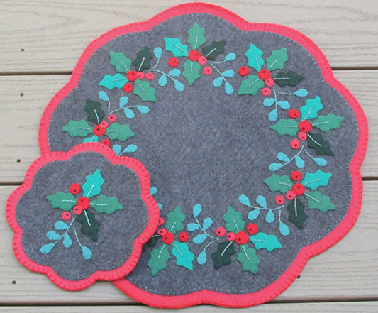 Holly Berry Holiday Mat Pattern CCUP-287 - Paper Pattern