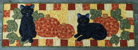 Pumpkin Patch Kitties Table Runner CTG-168e - Downloadable Pattern