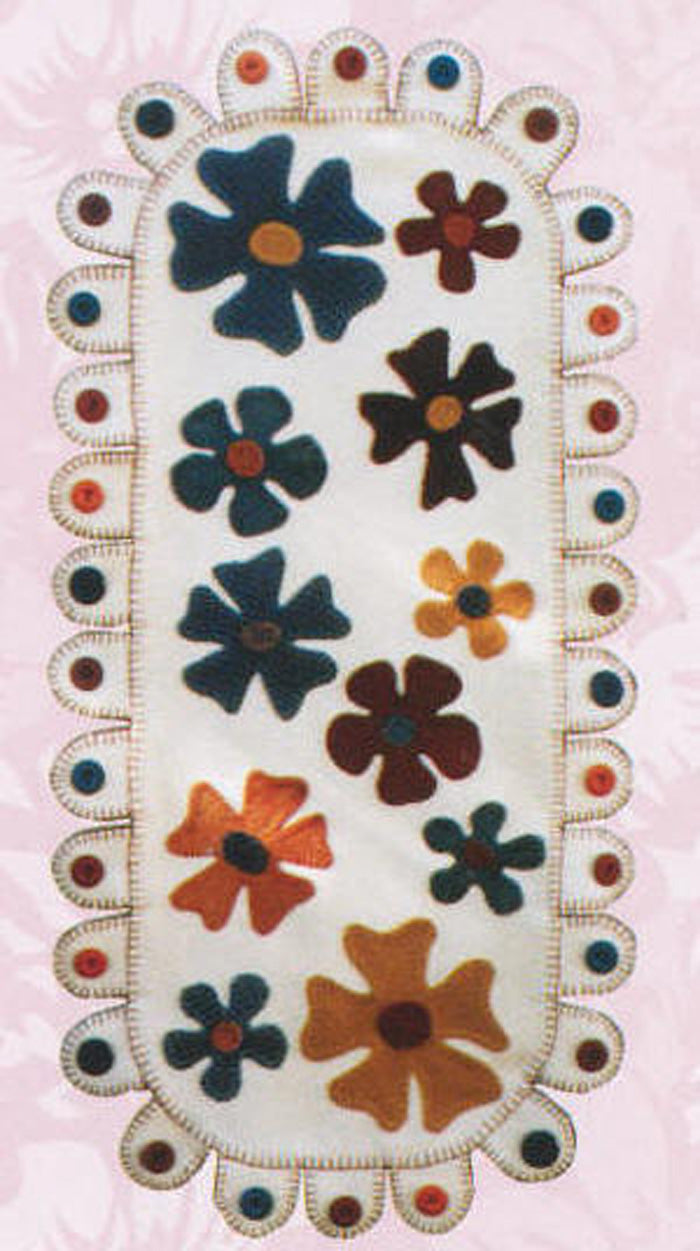 Beautiful Blooms Table Runner Pattern FRD-1200 - Paper Pattern